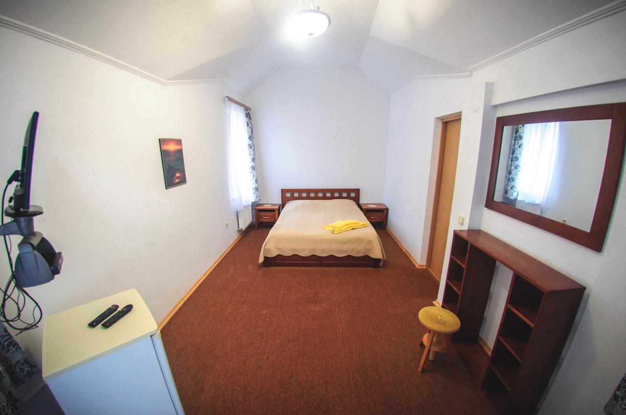 Hotel Radiola Jaremče Esterno foto