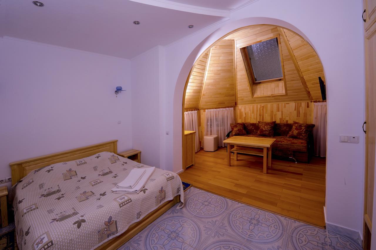 Hotel Radiola Jaremče Esterno foto