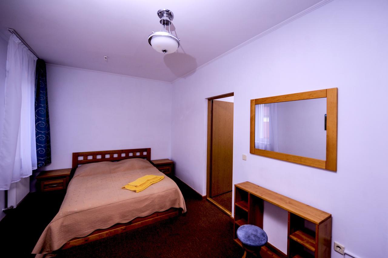 Hotel Radiola Jaremče Esterno foto