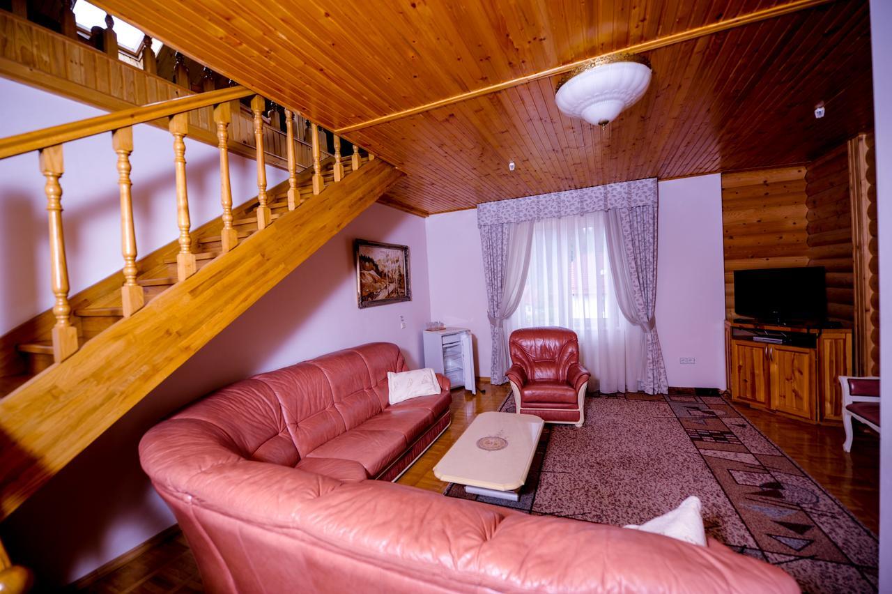 Hotel Radiola Jaremče Esterno foto
